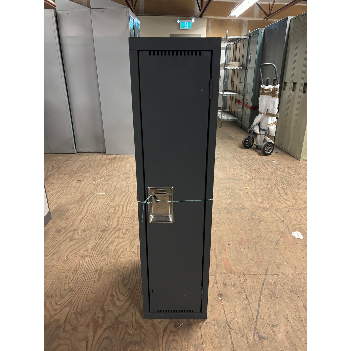 Full Door Single Short Grey Used Locker