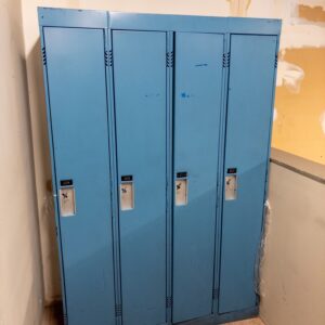 1 Tier 4 Bank Blue Lockers